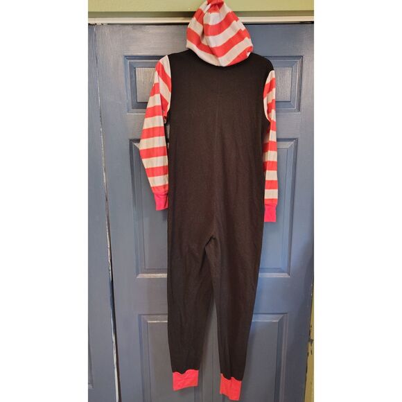 Dr. Suess Cat In The Hat Childs M 7/9 One-Piece Pajama Set - Picture 2 of 5